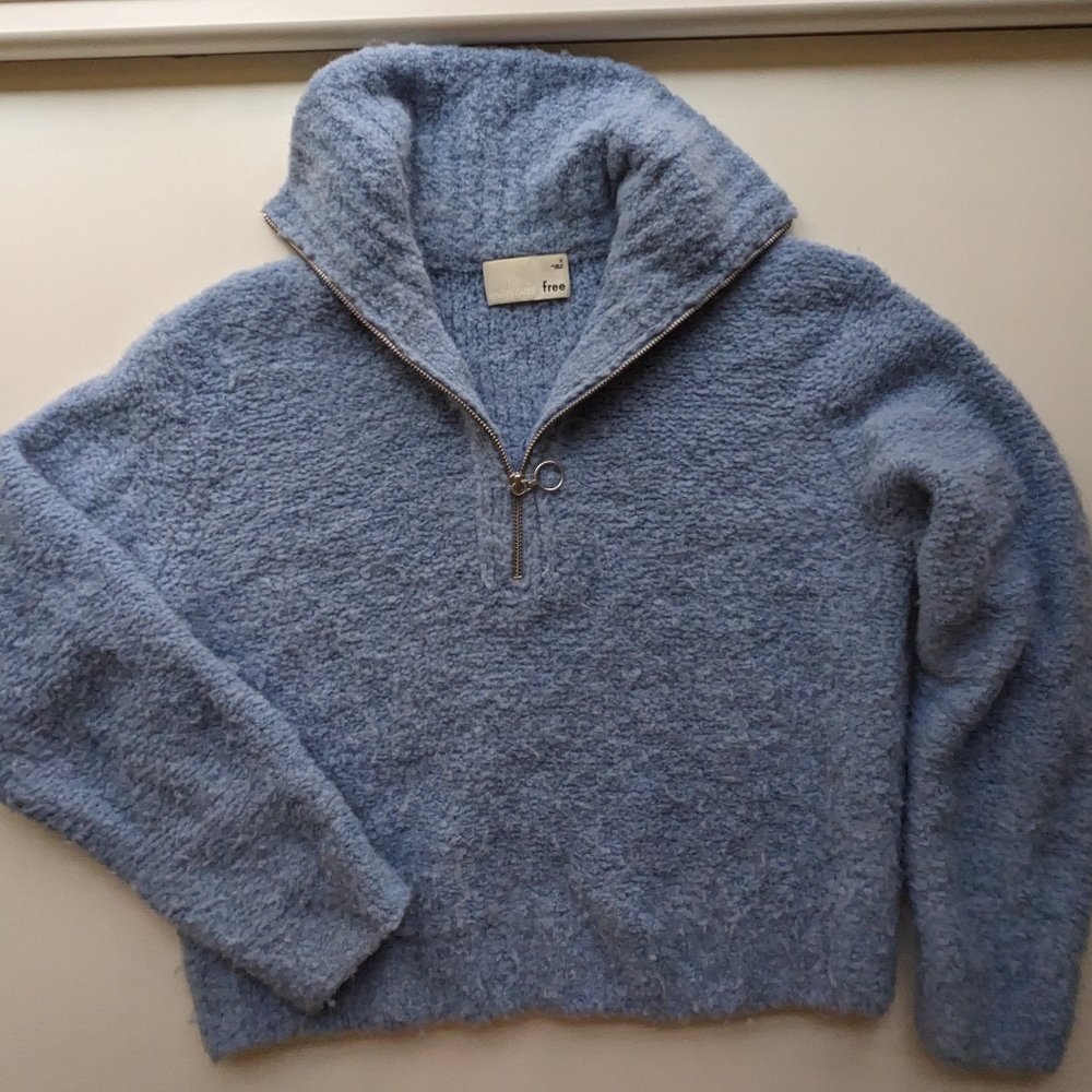 Wilfred Free cropped sweater cozy!!